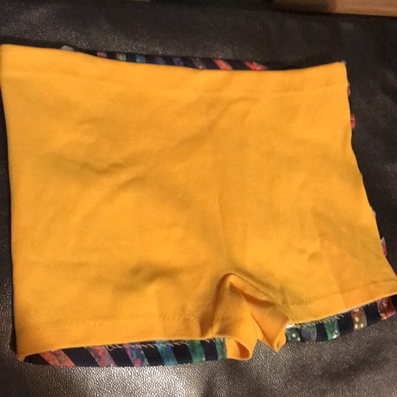 Vintage Men’s size Small groovy swim trunks RARE! - Picture 2 of 5